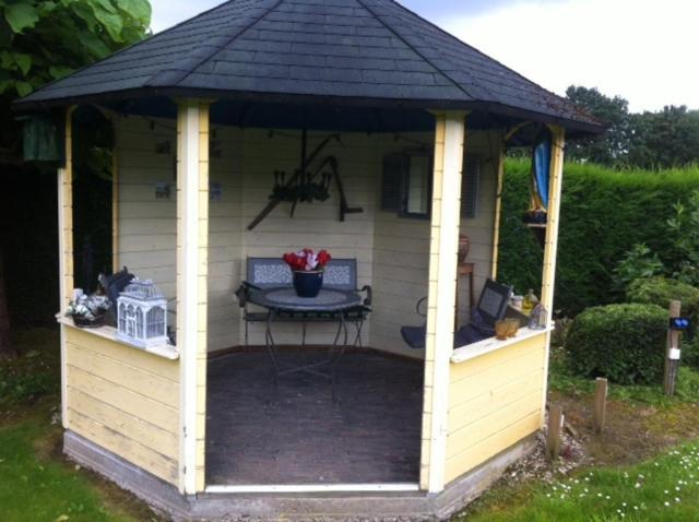 Chalet Or Apartment Nearby Roermond Outlet Stevensweert Dış mekan fotoğraf