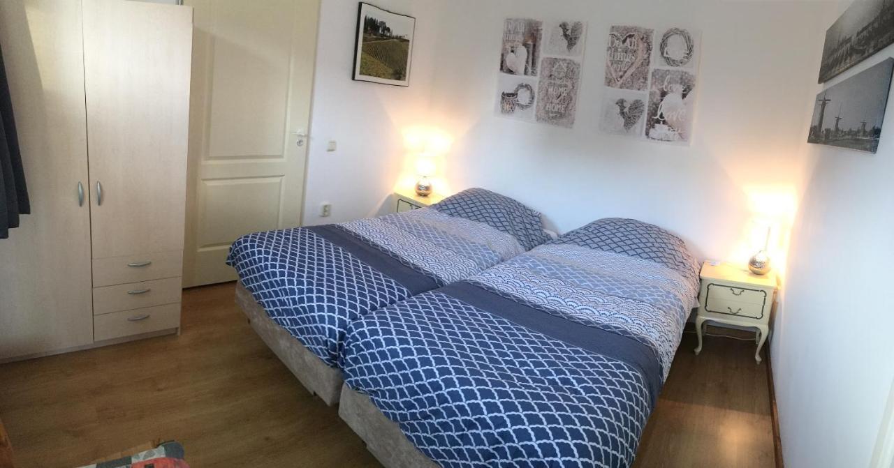 Chalet Or Apartment Nearby Roermond Outlet Stevensweert Dış mekan fotoğraf