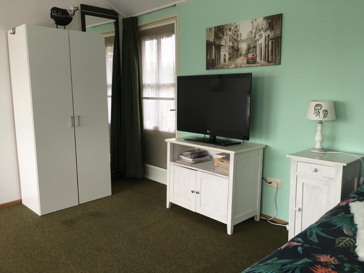 Chalet Or Apartment Nearby Roermond Outlet Stevensweert Dış mekan fotoğraf